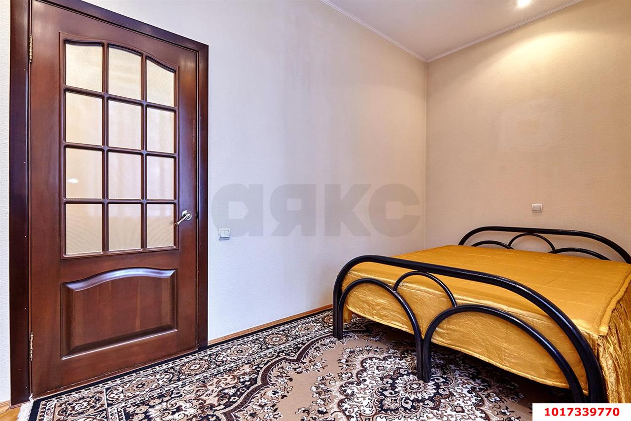 Фото №8: 3-комнатная квартира <span class="whitespace-nowrap">63 м²</span>, <span class="whitespace-nowrap">3/3 эт.</span> - Краснодар, мкр. Западный внутригородской округ, ул. Красная, 167