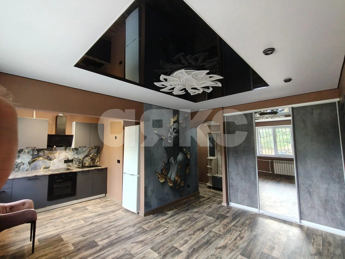 Фото №5: 3-комнатная квартира <span class="whitespace-nowrap">46 м²</span>, <span class="whitespace-nowrap">1/5 эт.</span> - Мариуполь, р. Жовтневый, пр-кт Ленина, 117