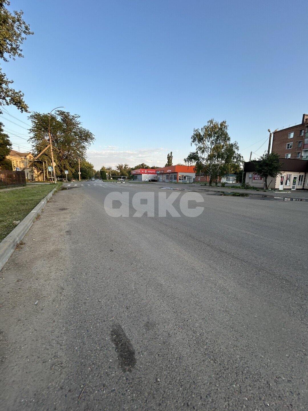 Фото №10: 2-комнатная квартира <span class="whitespace-nowrap">57 м²</span>, <span class="whitespace-nowrap">1/5 эт.</span> - Новокубанск, п. КНИИТИМ, ул. Красная, 30