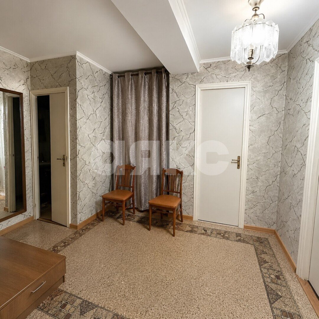 Фото №2: 2-комнатная квартира <span class="whitespace-nowrap">57 м²</span>, <span class="whitespace-nowrap">1/5 эт.</span> - Новокубанск, п. КНИИТИМ, ул. Красная, 30