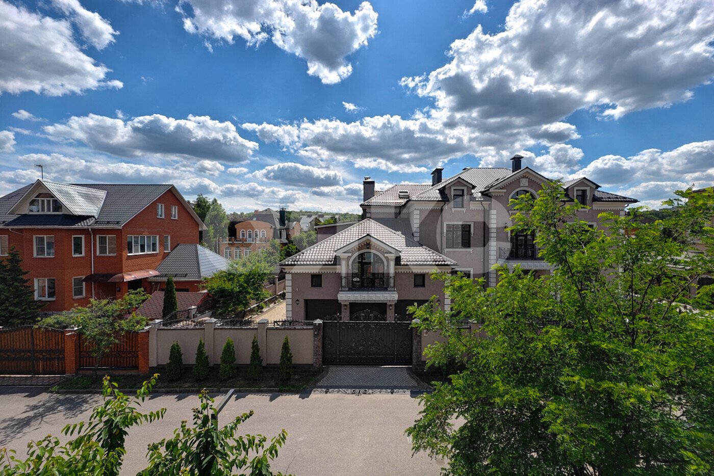 Фото №24: 4-комнатная квартира <span class="whitespace-nowrap">224 м²</span>, <span class="whitespace-nowrap">3/3 эт.</span> - Котельники, мкр. жилой комплекс 9, пр-д Яничкин, 12к4