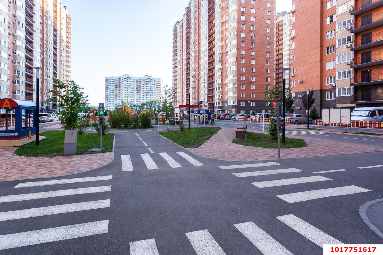 Фото №10: Студия <span class="whitespace-nowrap">28 м²</span>, <span class="whitespace-nowrap">10/22 эт.</span> - Краснодар, Прикубанский внутригородской округ, мкр. ЖК Губернский, ул. им. Героя Яцкова И.В., 19к2