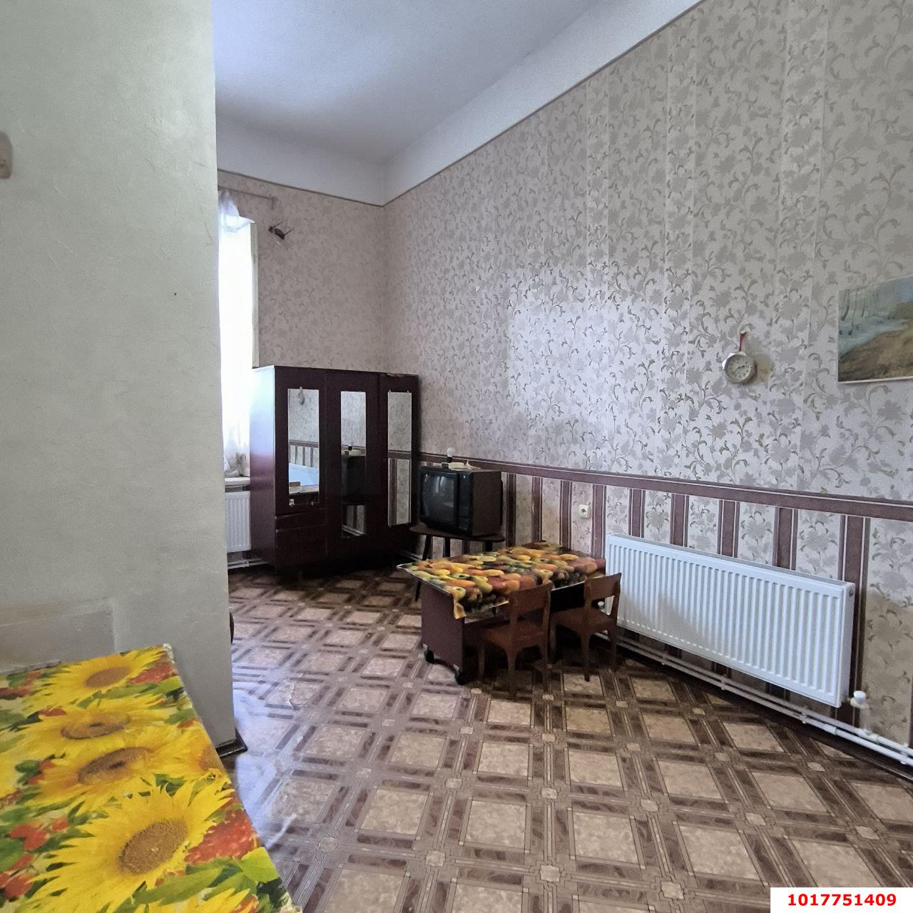 Фото №5: 1-комнатная квартира <span class="whitespace-nowrap">30 м²</span>, <span class="whitespace-nowrap">1/1 эт.</span> - Краснодар, Западный внутригородской округ, мкр. Центральный, ул. Красная, 15