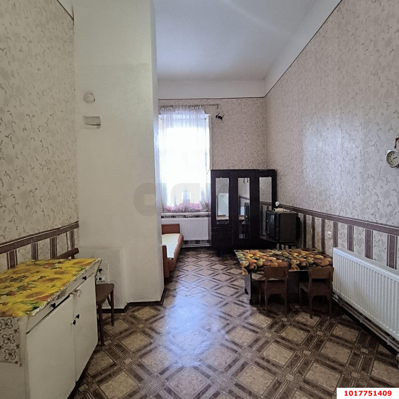 Фото №6: 1-комнатная квартира <span class="whitespace-nowrap">30 м²</span>, <span class="whitespace-nowrap">1/1 эт.</span> - Краснодар, Западный внутригородской округ, мкр. Центральный, ул. Красная, 15