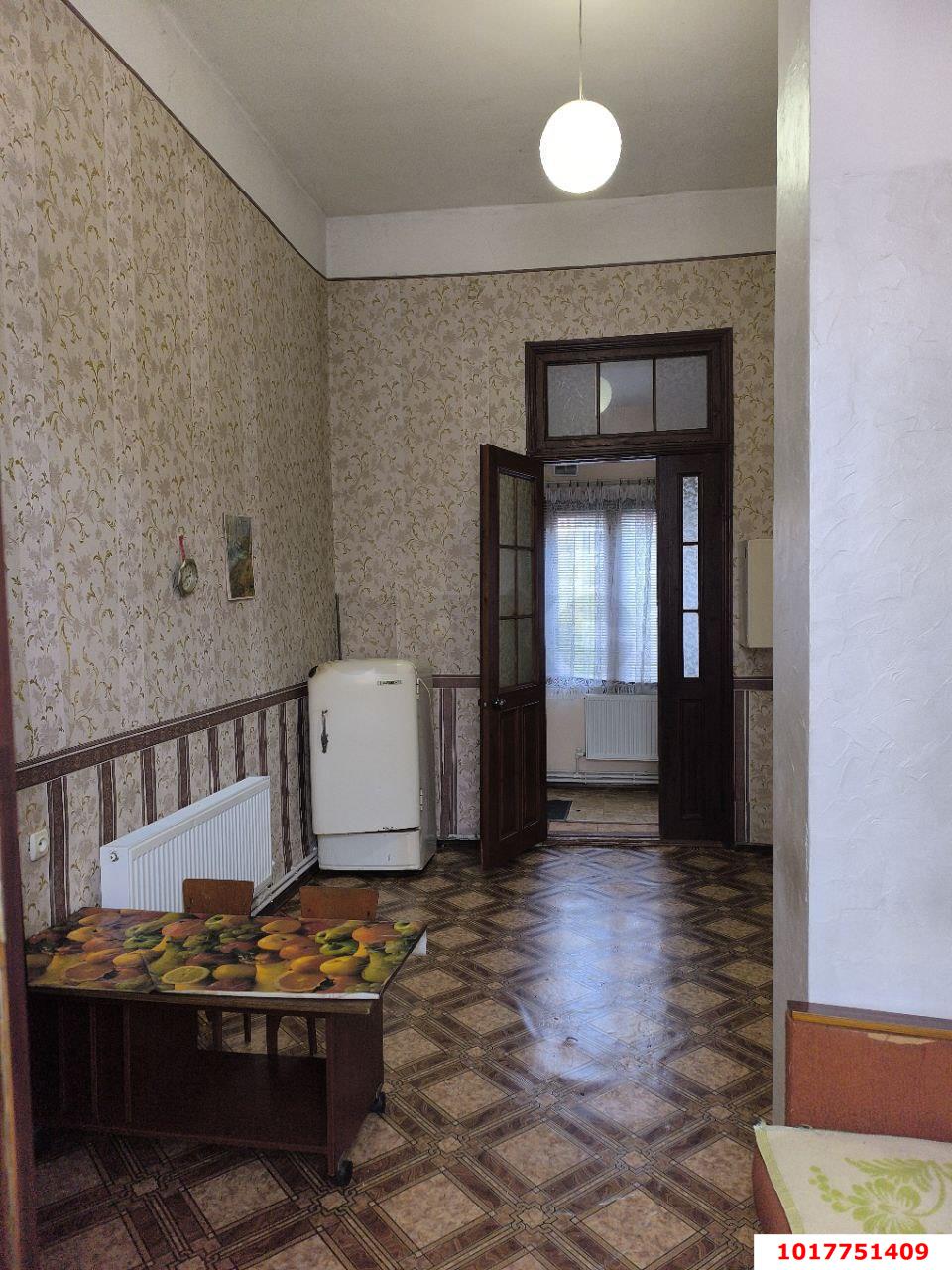 Фото №3: 1-комнатная квартира <span class="whitespace-nowrap">30 м²</span>, <span class="whitespace-nowrap">1/1 эт.</span> - Краснодар, Западный внутригородской округ, мкр. Центральный, ул. Красная, 15