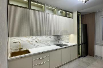 Фото №1: 2-комнатная квартира <span class="whitespace-nowrap">53 м²</span>, <span class="whitespace-nowrap">6/19 эт.</span> - Краснодар, мкр. Молодёжный, ул. Дубравная, 1