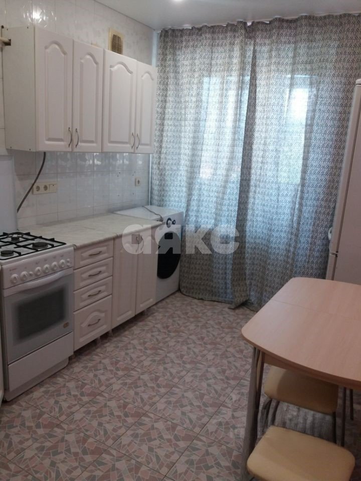 Фото №6: 2-комнатная квартира <span class="whitespace-nowrap">63 м²</span>, <span class="whitespace-nowrap">8/9 эт.</span> - Дивноморское, ул. Кирова, 19