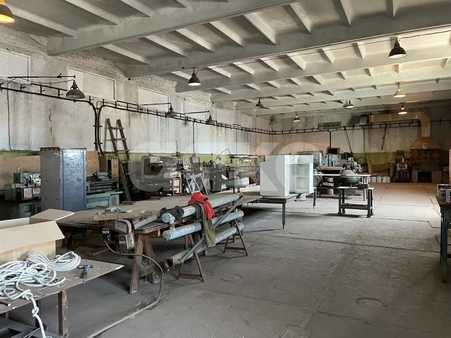Фото №4: Коммерция <span class="whitespace-nowrap">450 м²</span>, <span class="whitespace-nowrap">1/1 эт.</span> - Мариуполь, р. Ильичёвский, ул. Заозёрная, 62