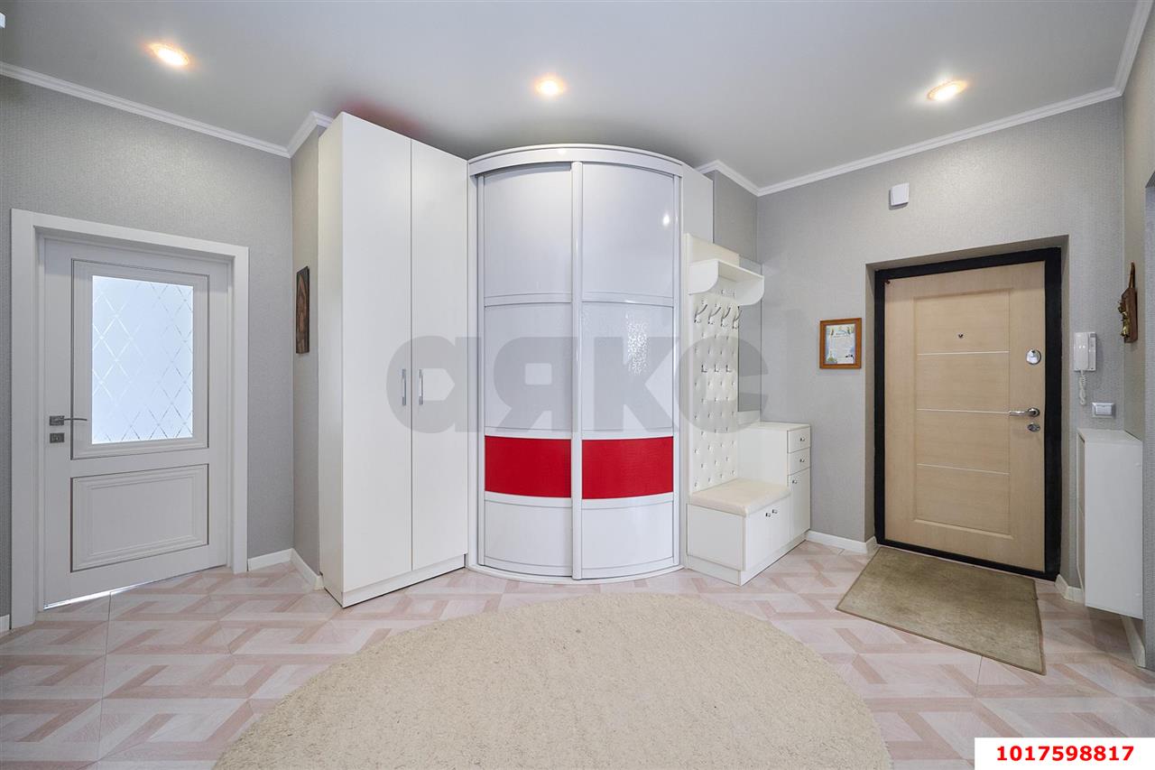Фото №23: 2-комнатная квартира <span class="whitespace-nowrap">75 м²</span>, <span class="whitespace-nowrap">13/19 эт.</span> - Краснодар, Западный внутригородской округ, мкр. Горгаз, ул. Николая Кондратенко, 6к2