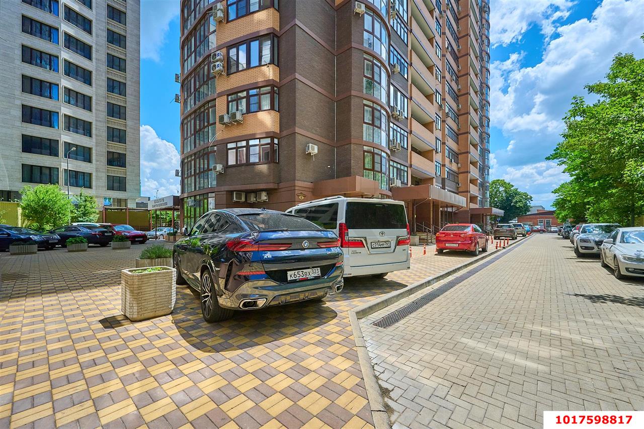 Фото №28: 2-комнатная квартира <span class="whitespace-nowrap">75 м²</span>, <span class="whitespace-nowrap">13/19 эт.</span> - Краснодар, Западный внутригородской округ, мкр. Горгаз, ул. Николая Кондратенко, 6к2