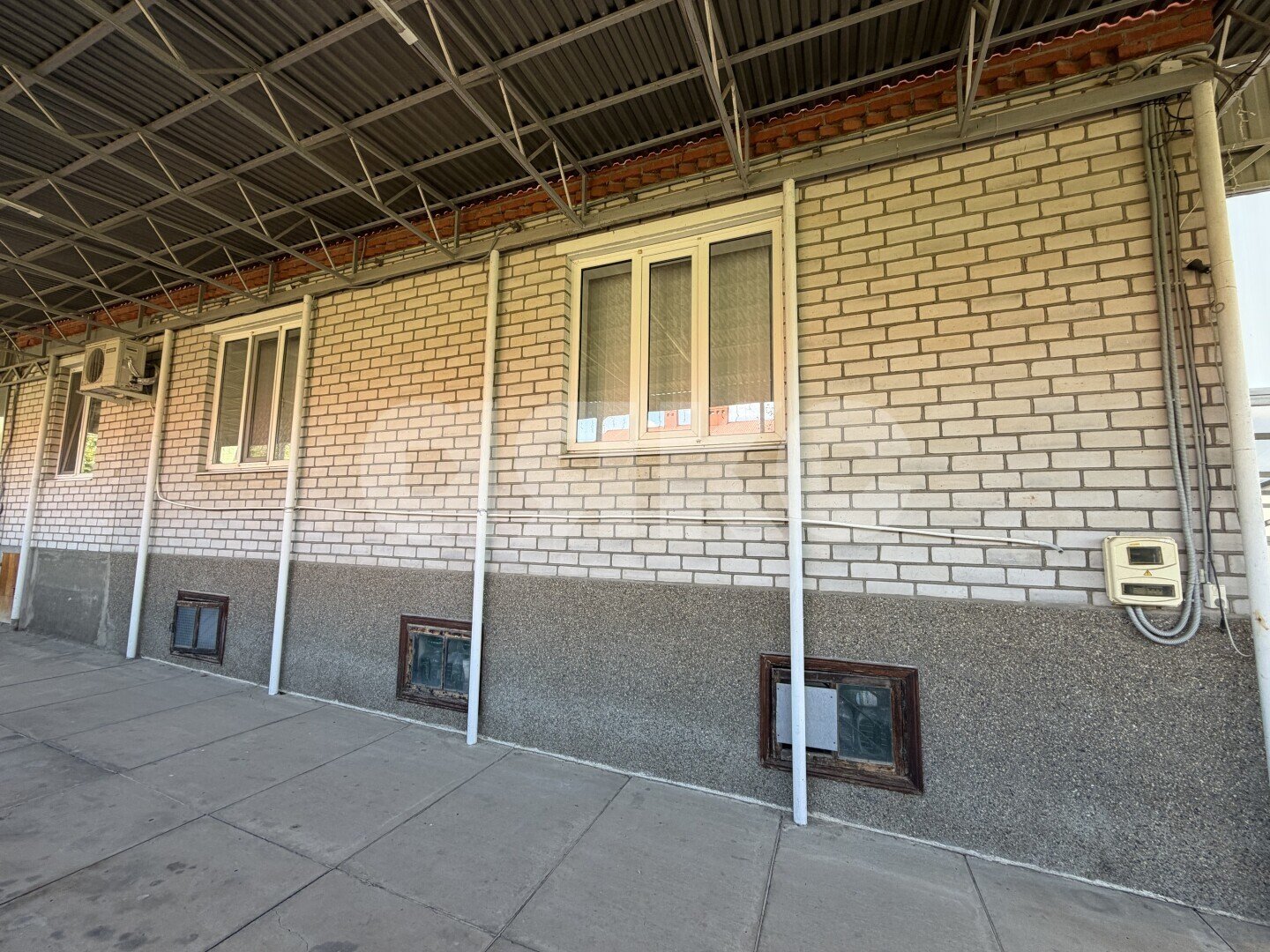 Фото №15: Дом <span class="whitespace-nowrap">152 м²</span> <span class="whitespace-nowrap">+ 10 сот.</span>, <span class="whitespace-nowrap">1 эт.</span> - Кореновск, ул. Смоленская, 30