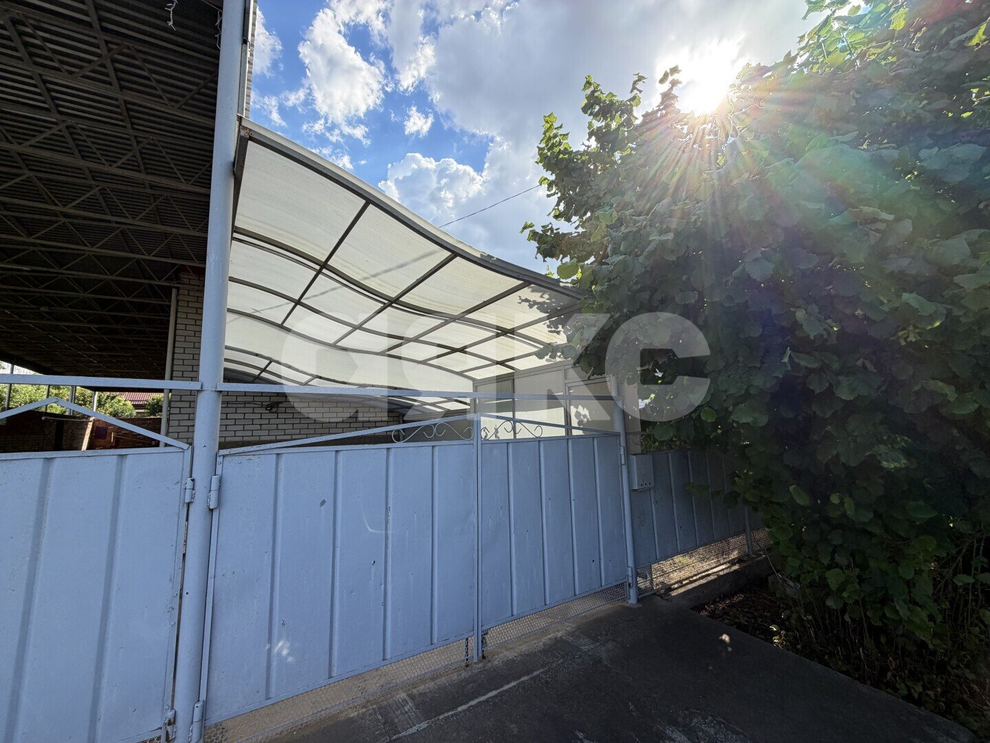 Фото №3: Дом <span class="whitespace-nowrap">152 м²</span> <span class="whitespace-nowrap">+ 10 сот.</span>, <span class="whitespace-nowrap">1 эт.</span> - Кореновск, ул. Смоленская, 30