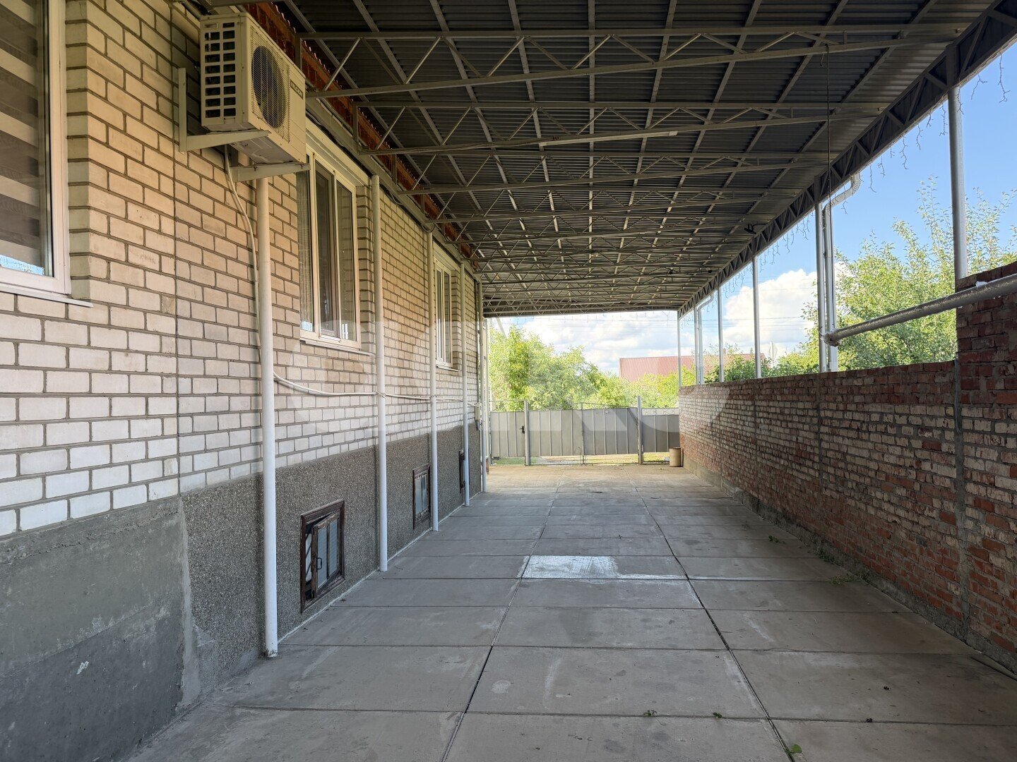 Фото №23: Дом <span class="whitespace-nowrap">152 м²</span> <span class="whitespace-nowrap">+ 10 сот.</span>, <span class="whitespace-nowrap">1 эт.</span> - Кореновск, ул. Смоленская, 30