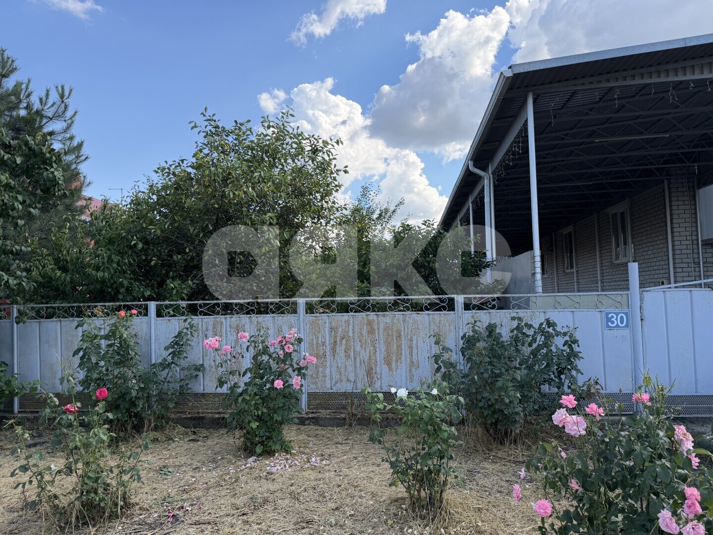 Фото №6: Дом <span class="whitespace-nowrap">152 м²</span> <span class="whitespace-nowrap">+ 10 сот.</span>, <span class="whitespace-nowrap">1 эт.</span> - Кореновск, ул. Смоленская, 30