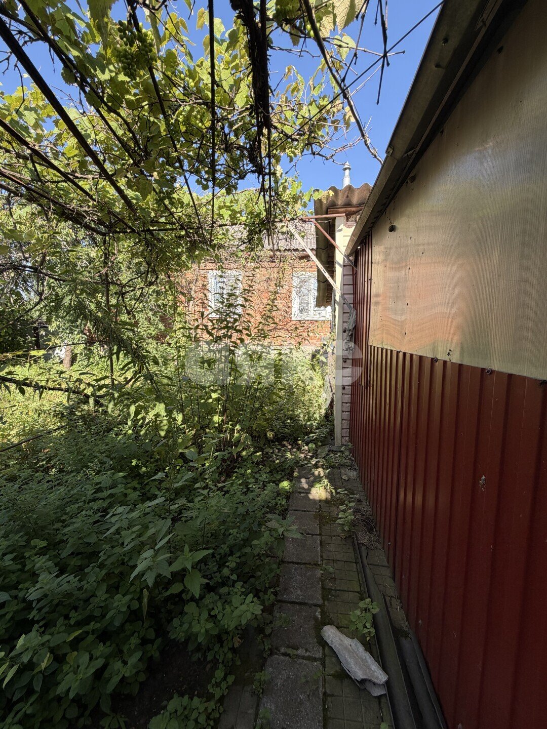 Фото №10: Дом <span class="whitespace-nowrap">42 м²</span> <span class="whitespace-nowrap">+ 10 сот.</span>, <span class="whitespace-nowrap">1 эт.</span> - Кореновск, мкр. 1-й квартал, ул. Пролетарская, 92