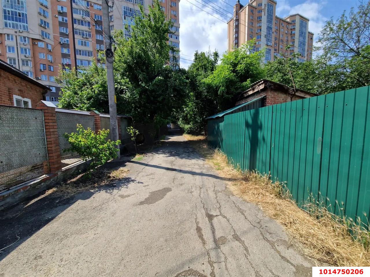 Фото №18: Часть дома <span class="whitespace-nowrap">46 м²</span> <span class="whitespace-nowrap">+ 1 сот.</span>, <span class="whitespace-nowrap">1 эт.</span> - Краснодар, Центральный внутригородской округ, мкр. Центральный, пр-д 1-й  Ломоносова, 1
