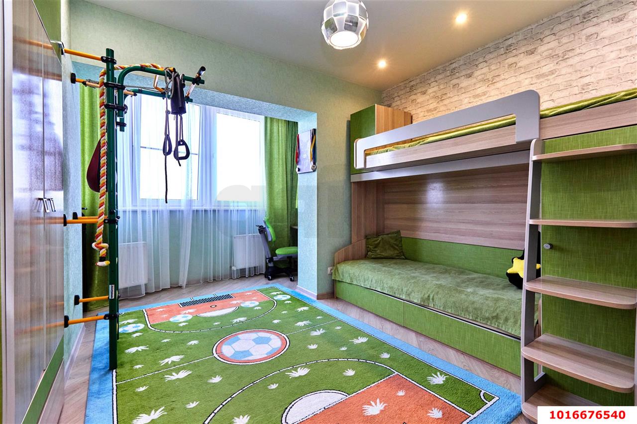 Фото №10: 4-комнатная квартира <span class="whitespace-nowrap">102 м²</span>, <span class="whitespace-nowrap">8/16 эт.</span> - Краснодар, Западный внутригородской округ, мкр. Юбилейный, ул. 70-летия Октября, 1