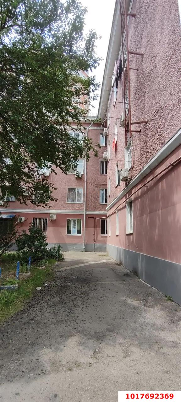 Фото №17: Комната <span class="whitespace-nowrap">17 м²</span>, <span class="whitespace-nowrap">3/4 эт.</span> - Краснодар, Карасунский внутригородской округ, мкр. Черёмушки, ул. Таманская, 156