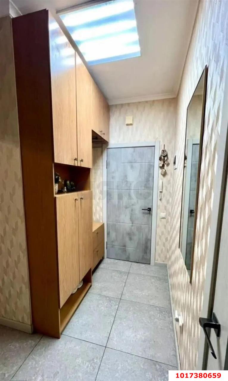 Фото №8: 1-комнатная квартира <span class="whitespace-nowrap">37 м²</span>, <span class="whitespace-nowrap">1/3 эт.</span> - Краснодар, Прикубанский внутригородской округ, мкр. Северный, ул. Академика Губкина, 86