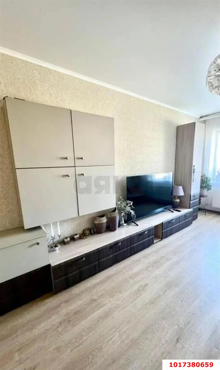 Фото №6: 1-комнатная квартира <span class="whitespace-nowrap">37 м²</span>, <span class="whitespace-nowrap">1/3 эт.</span> - Краснодар, Прикубанский внутригородской округ, мкр. Северный, ул. Академика Губкина, 86