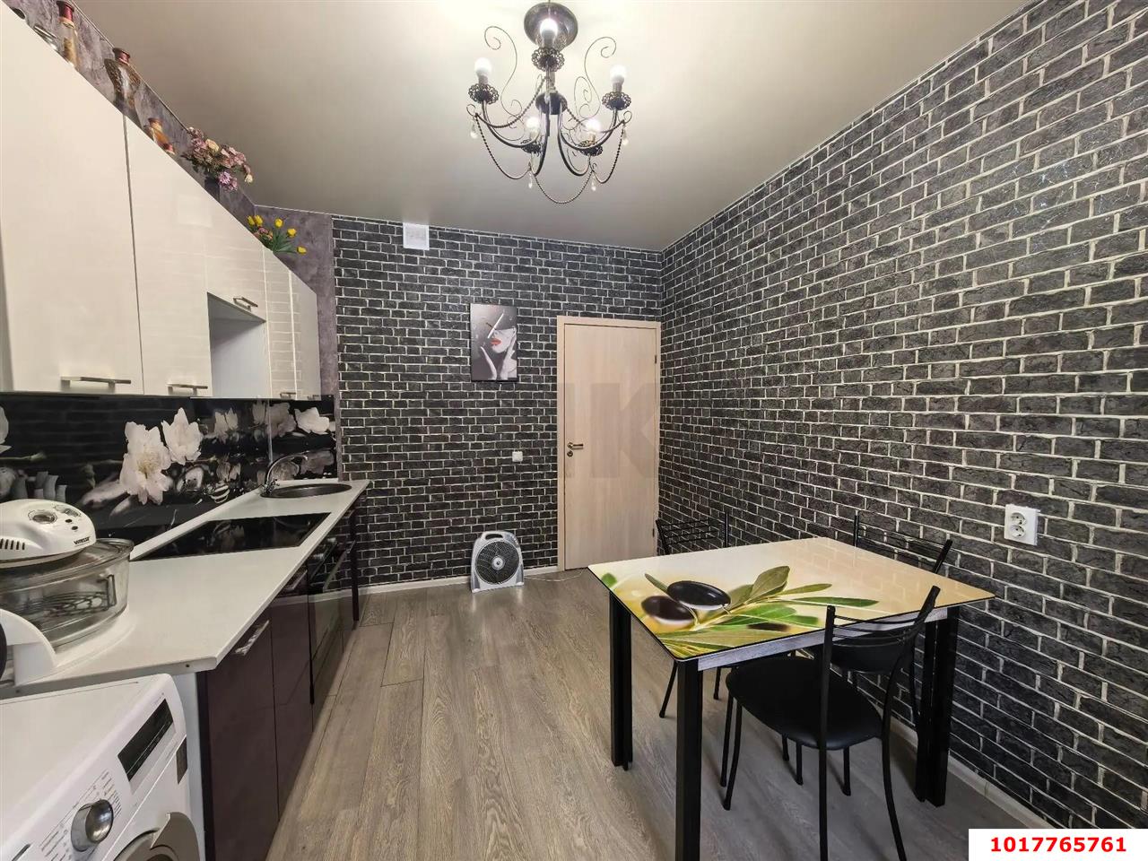 Фото №2: 1-комнатная квартира <span class="whitespace-nowrap">40 м²</span>, <span class="whitespace-nowrap">11/19 эт.</span> - Краснодар, Карасунский внутригородской округ, мкр. жилой комплекс Мелодия, ул. Гидростроителей, 59/2
