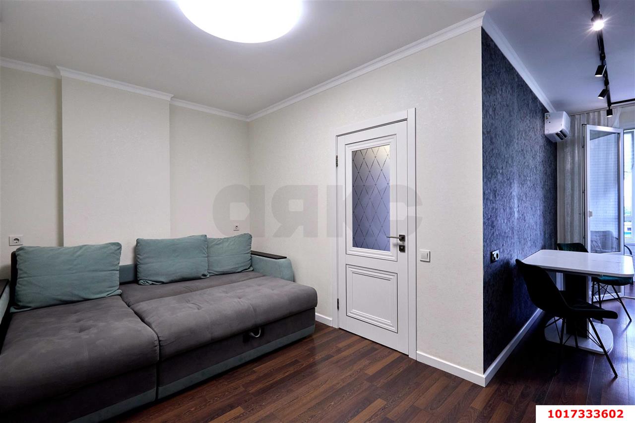 Фото №3: 1-комнатная квартира <span class="whitespace-nowrap">40 м²</span>, <span class="whitespace-nowrap">8/16 эт.</span> - Краснодар, Прикубанский внутригородской округ, 2-я Площадка, мкр. жилой комплекс Кремлёвские Ворота, ул. Кореновская, 2к4