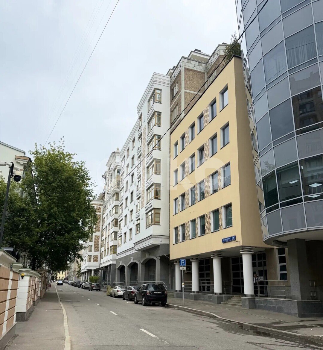 Фото №2: 5+-комнатная квартира <span class="whitespace-nowrap">310 м²</span>, <span class="whitespace-nowrap">3/9 эт.</span> - Москва, пер. Филипповский, 8с1