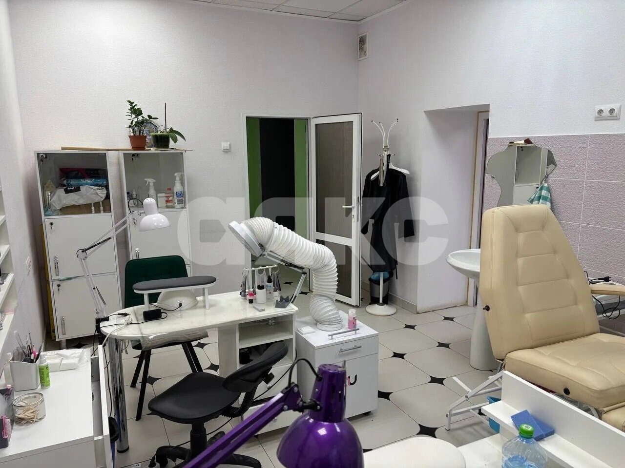 Фото №10: Коммерция <span class="whitespace-nowrap">313 м²</span>, <span class="whitespace-nowrap">1/1 эт.</span> - Волгоград, р. Тракторозаводский, ул. Дзержинского, 15