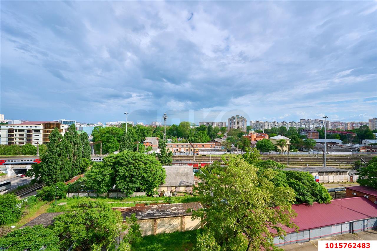 Фото №10: 3-комнатная квартира <span class="whitespace-nowrap">65 м²</span>, <span class="whitespace-nowrap">9/9 эт.</span> - Краснодар, Центральный внутригородской округ, Центральный, мкр. Черёмушки, ул. Вишняковой, 51