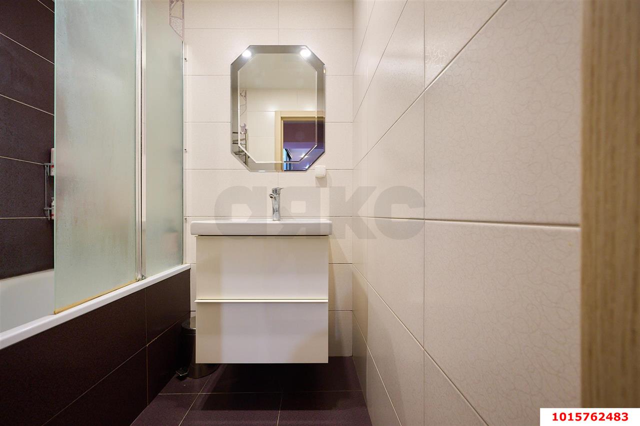 Фото №7: 3-комнатная квартира <span class="whitespace-nowrap">65 м²</span>, <span class="whitespace-nowrap">9/9 эт.</span> - Краснодар, Центральный внутригородской округ, Центральный, мкр. Черёмушки, ул. Вишняковой, 51