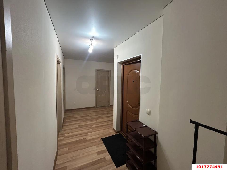 Фото №2: 2-комнатная квартира <span class="whitespace-nowrap">62 м²</span>, <span class="whitespace-nowrap">12/16 эт.</span> - Краснодар, Прикубанский внутригородской округ, Музыкальный, мкр. ЖК Времена Года, ул. Евгении Жигуленко, 4