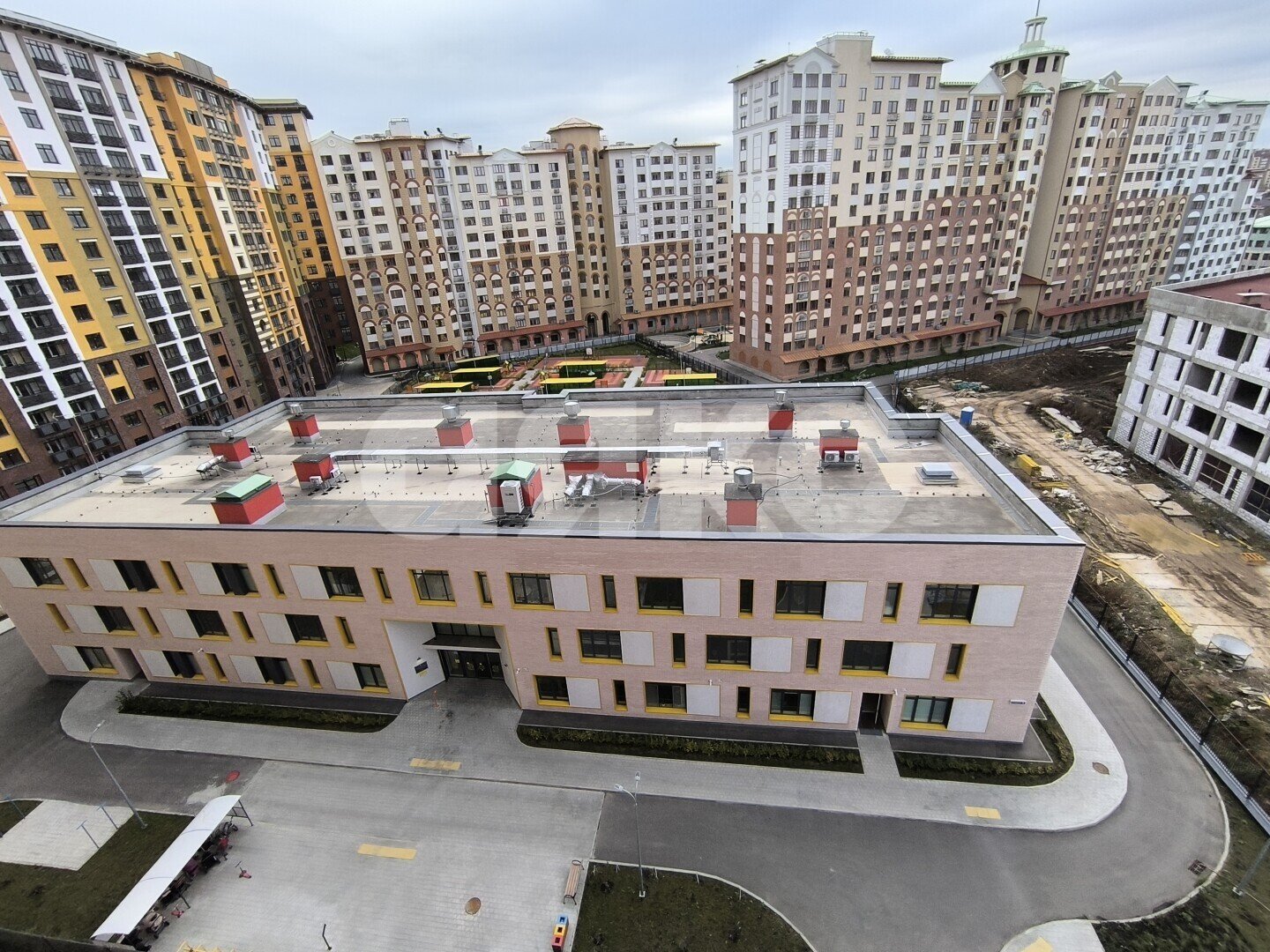 Фото №8: 2-комнатная квартира <span class="whitespace-nowrap">59 м²</span>, <span class="whitespace-nowrap">2/16 эт.</span> - Развилка, мкр. жилой комплекс Римский, пр-д Римский, 13