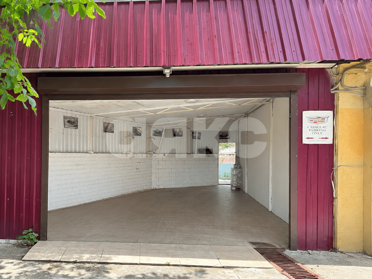 Фото №26: 2-комнатная квартира <span class="whitespace-nowrap">89 м²</span>, <span class="whitespace-nowrap">4/4 эт.</span> - Горячий Ключ, мкр. Администрация, ул. Новонабережная, 1В