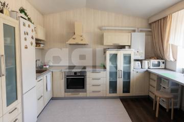Фото №1: 3-комнатная квартира <span class="whitespace-nowrap">89 м²</span>, <span class="whitespace-nowrap">4/4 эт.</span> - Горячий Ключ, мкр. Администрация, ул. Новонабережная, 1В