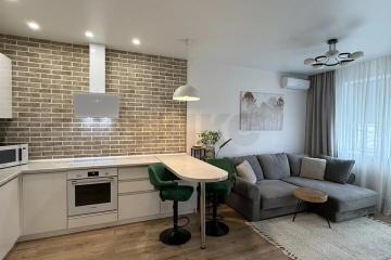 Фото №1: 1-комнатная квартира <span class="whitespace-nowrap">40 м²</span>, <span class="whitespace-nowrap">16/17 эт.</span> - Краснодар, мкр. ЖК Гарантия, ул. Восточно-Кругликовская, 42/3к2
