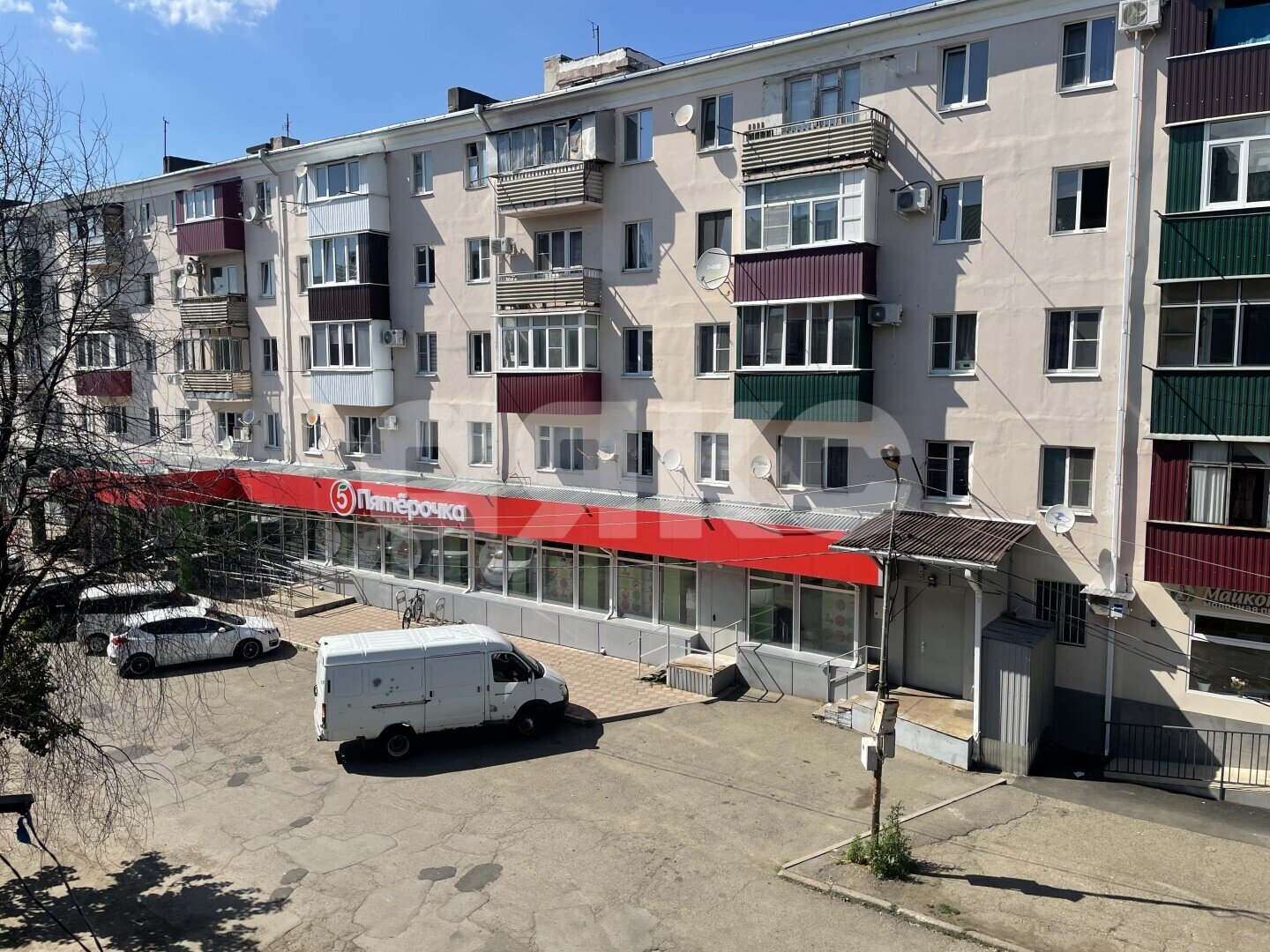 Фото №5: 2-комнатная квартира <span class="whitespace-nowrap">44 м²</span>, <span class="whitespace-nowrap">-1/4 эт.</span> - Майкоп, мкр. Шовгеновский городок, ул. Спортивная, 7