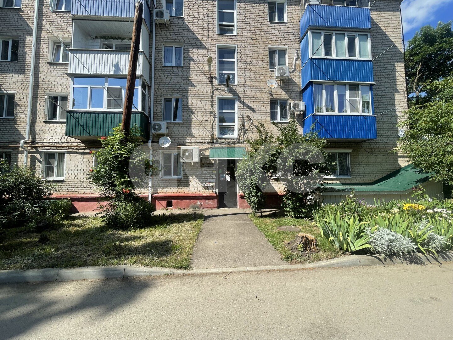 Фото №6: 2-комнатная квартира <span class="whitespace-nowrap">44 м²</span>, <span class="whitespace-nowrap">-1/4 эт.</span> - Майкоп, мкр. Шовгеновский городок, ул. Спортивная, 7