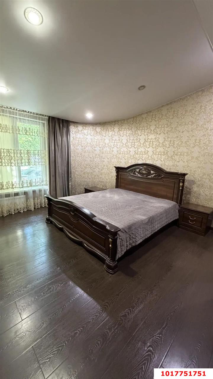 Фото №12: 3-комнатная квартира <span class="whitespace-nowrap">105 м²</span>, <span class="whitespace-nowrap">1/6 эт.</span> - Краснодар, Прикубанский внутригородской округ, мкр. Немецкая Деревня, пр-кт Гёте, 4
