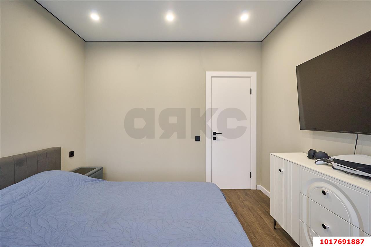 Фото №8: 2-комнатная квартира <span class="whitespace-nowrap">70 м²</span>, <span class="whitespace-nowrap">14/17 эт.</span> - Краснодар, Прикубанский внутригородской округ, мкр. Достояние, ул. Григория Булгакова, 7