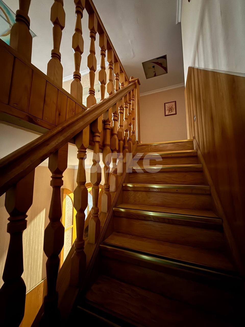 Фото №10: Дом <span class="whitespace-nowrap">350 м²</span> <span class="whitespace-nowrap">+ 11 сот.</span>, <span class="whitespace-nowrap">2 эт.</span> - Мариуполь, Приморский, мкр. Черёмушки, ул. Латышева