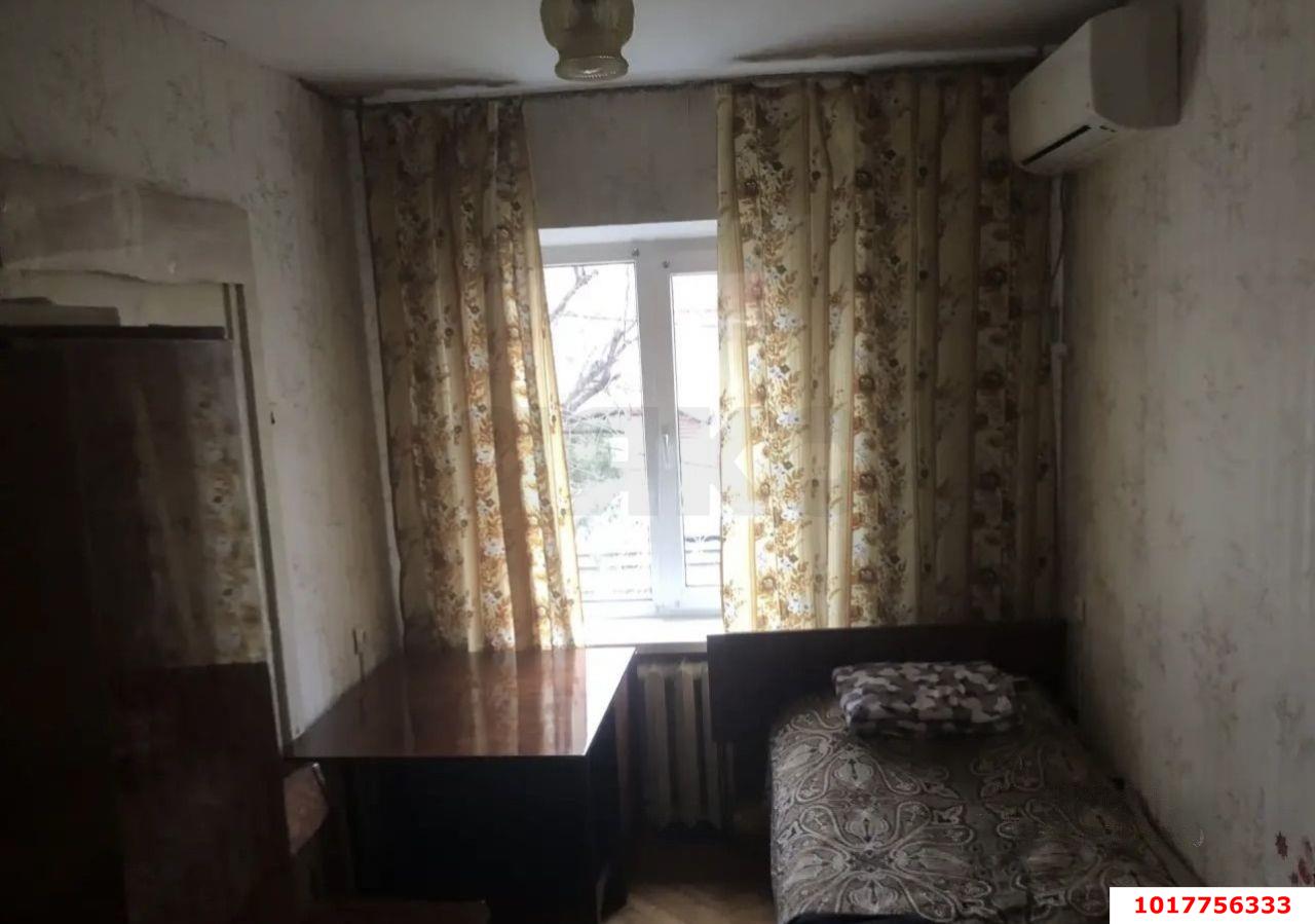 Фото №4: 2-комнатная квартира <span class="whitespace-nowrap">42 м²</span>, <span class="whitespace-nowrap">2/5 эт.</span> - Краснодар, Центральный внутригородской округ, мкр. Центральный, ул. Коммунаров, 205