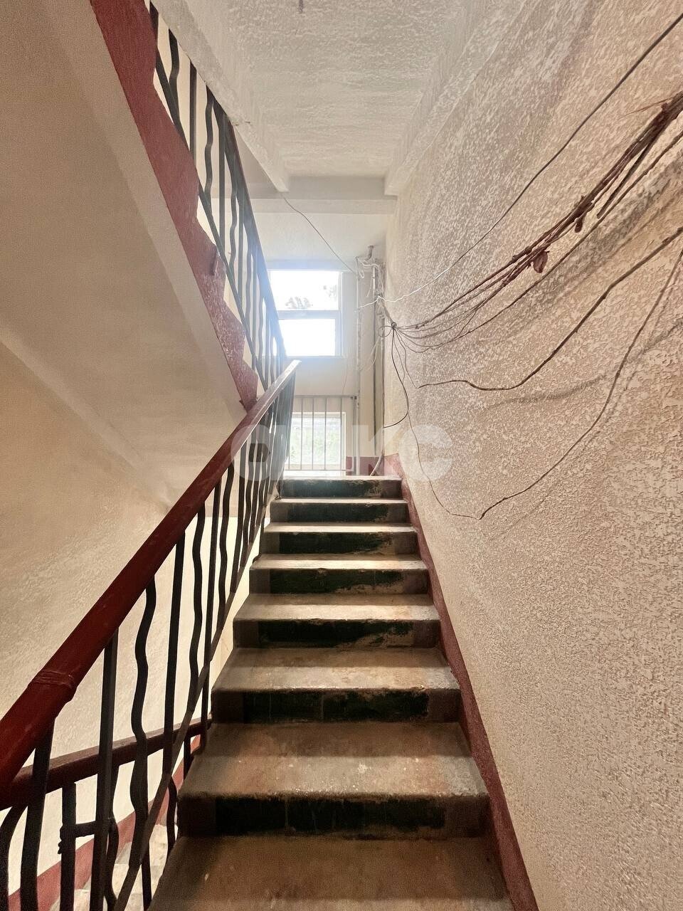 Фото №8: 3-комнатная квартира <span class="whitespace-nowrap">55 м²</span>, <span class="whitespace-nowrap">5/5 эт.</span> - Мариуполь, р. Ильичёвский, пр-кт Металлургов, 221