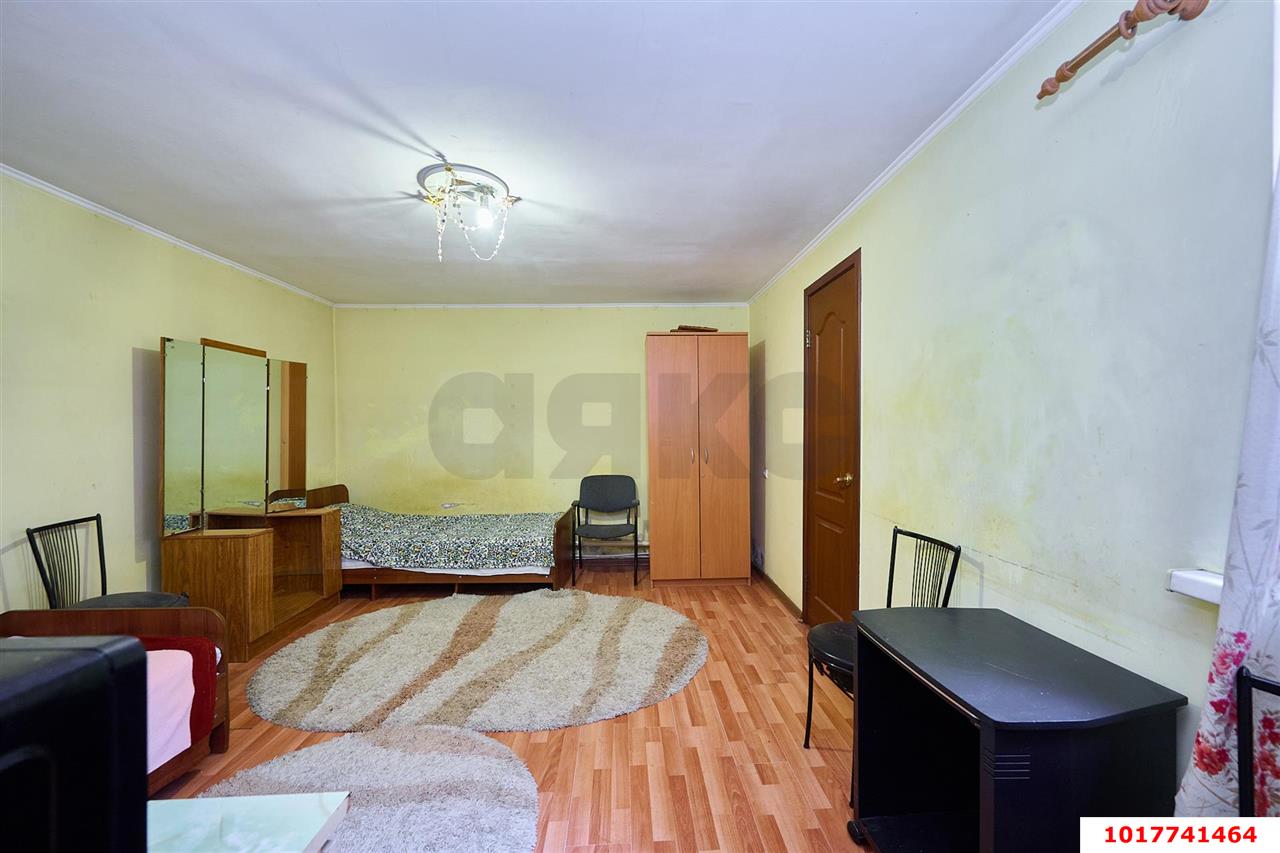 Фото №10: Дом <span class="whitespace-nowrap">164 м²</span> <span class="whitespace-nowrap">+ 3 сот.</span>, <span class="whitespace-nowrap">2 эт.</span> - Краснодар, Западный внутригородской округ, мкр. Сельскохозяйственный Институт, ул. 1-я Линия, 29