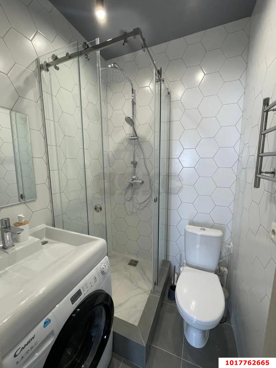 Фото №3: 1-комнатная квартира <span class="whitespace-nowrap">41 м²</span>, <span class="whitespace-nowrap">1/3 эт.</span> - Краснодар, Прикубанский внутригородской округ, Немецкая Деревня, мкр. жилой комплекс Германия, ул. Шумана, 3