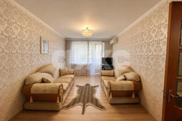 Фото №1: 3-комнатная квартира <span class="whitespace-nowrap">61 м²</span>, <span class="whitespace-nowrap">6/9 эт.</span> - Мариуполь, р. Жовтневый, пр-кт Мира, 111