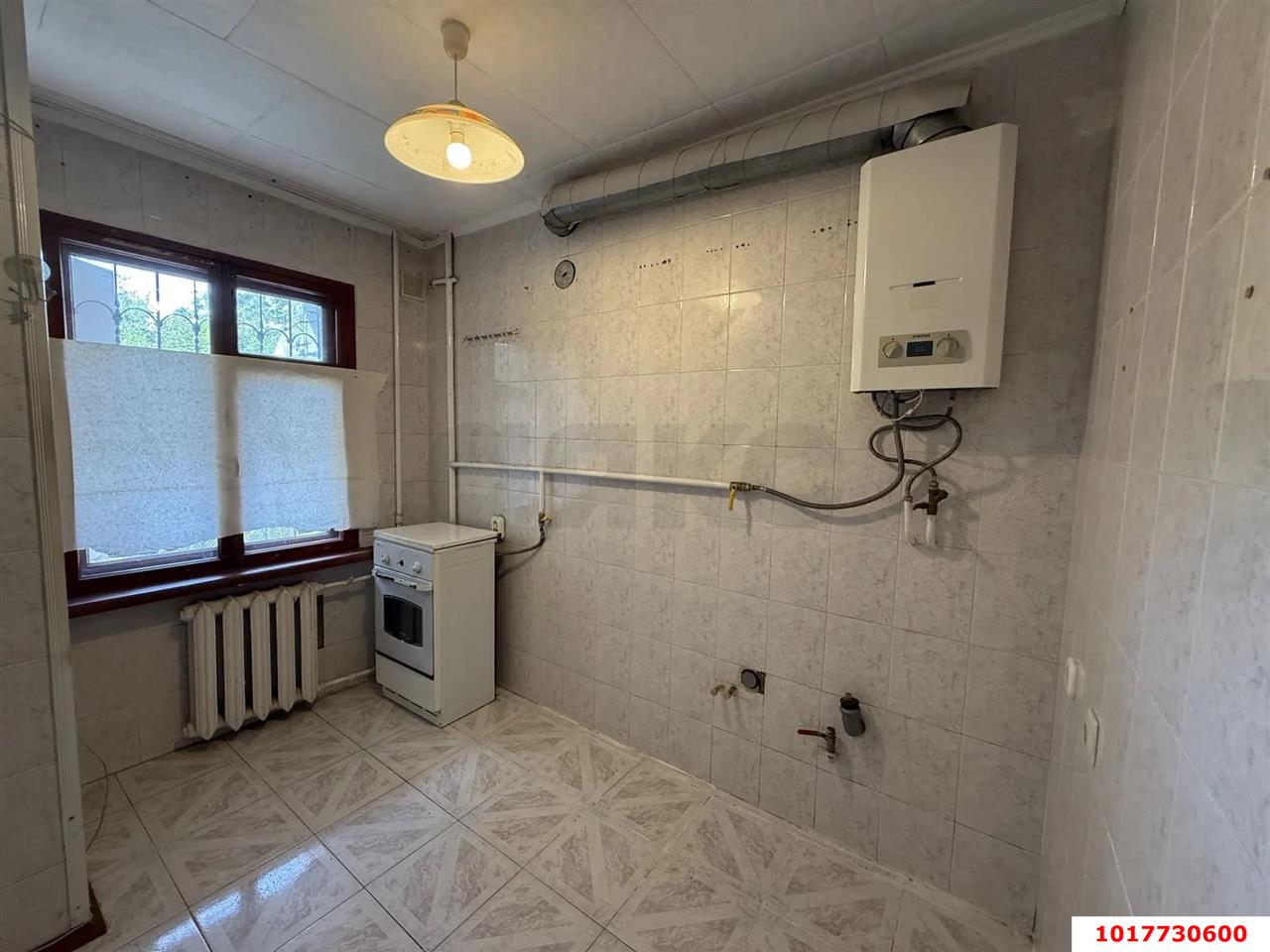 Фото №4: 1-комнатная квартира <span class="whitespace-nowrap">28 м²</span>, <span class="whitespace-nowrap">1/4 эт.</span> - Краснодар, Центральный внутригородской округ, мкр. 40 лет Победы, ул. Выставочная, 3