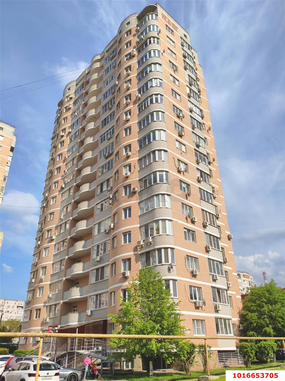 Фото №6: 1-комнатная квартира <span class="whitespace-nowrap">52 м²</span>, <span class="whitespace-nowrap">5/16 эт.</span> - Краснодар, Западный внутригородской округ, мкр. Фестивальный, ул. Монтажников, 10/1
