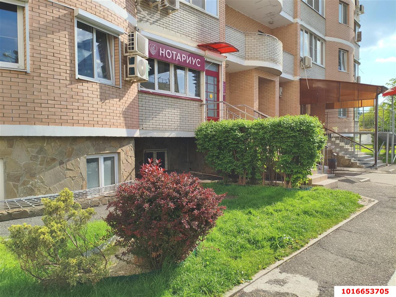 Фото №8: 1-комнатная квартира <span class="whitespace-nowrap">52 м²</span>, <span class="whitespace-nowrap">5/16 эт.</span> - Краснодар, Западный внутригородской округ, мкр. Фестивальный, ул. Монтажников, 10/1