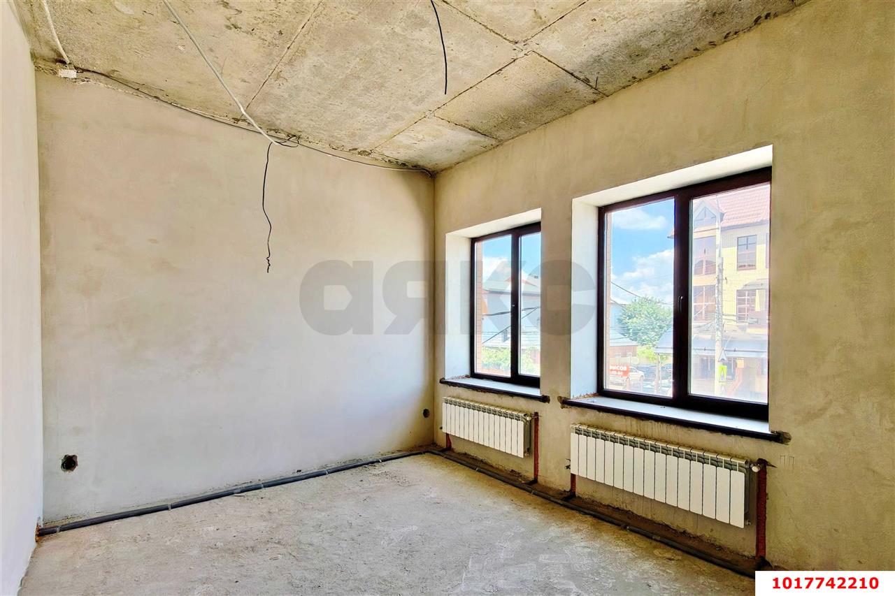 Фото №6: Офисное помещение <span class="whitespace-nowrap">205 м²</span>, <span class="whitespace-nowrap">1/2 эт.</span> - Краснодар, мкр. Западный внутригородской округ, ул. Бабушкина, 233