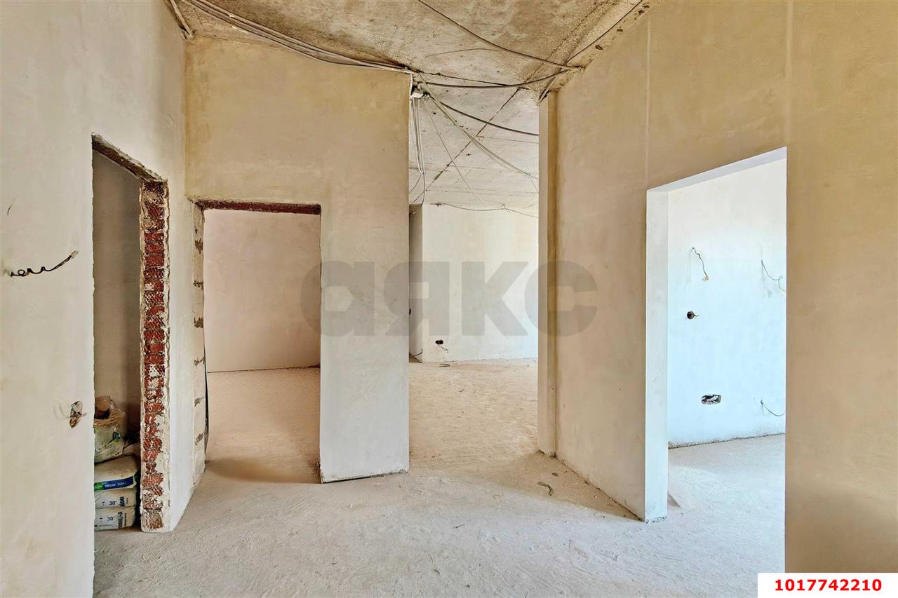 Фото №5: Офисное помещение <span class="whitespace-nowrap">205 м²</span>, <span class="whitespace-nowrap">1/2 эт.</span> - Краснодар, мкр. Западный внутригородской округ, ул. Бабушкина, 233